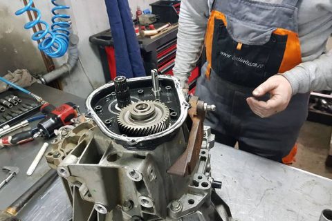 Cutie viteza manuala